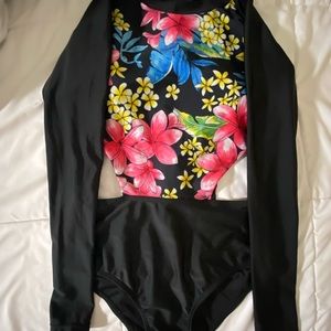 Island Long sleeve bathing suit